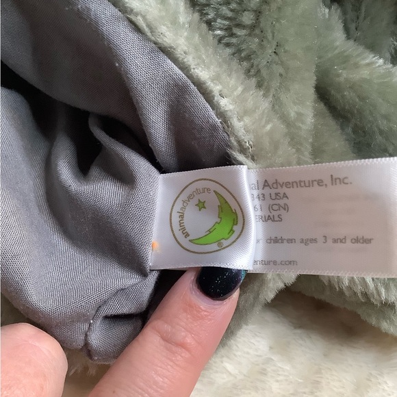 Animal Adventure Elephant Puppet 9 inch 2014 - Picture 6 of 9